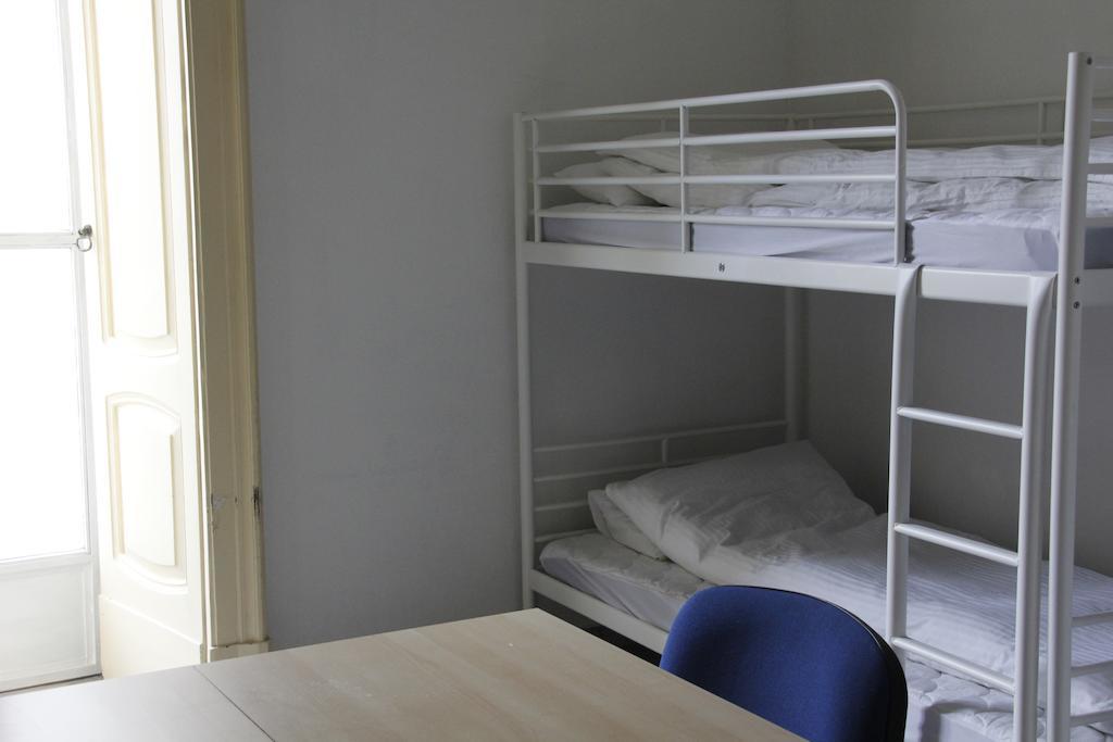 Youthhome B&B Napoli Værelse billede