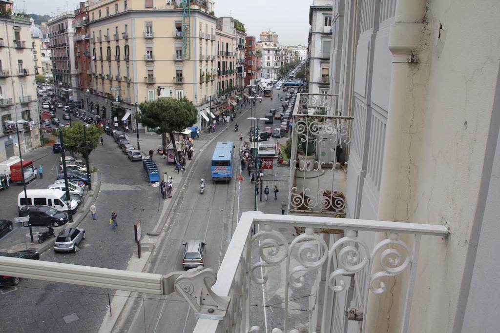 Youthhome B&B Napoli Eksteriør billede