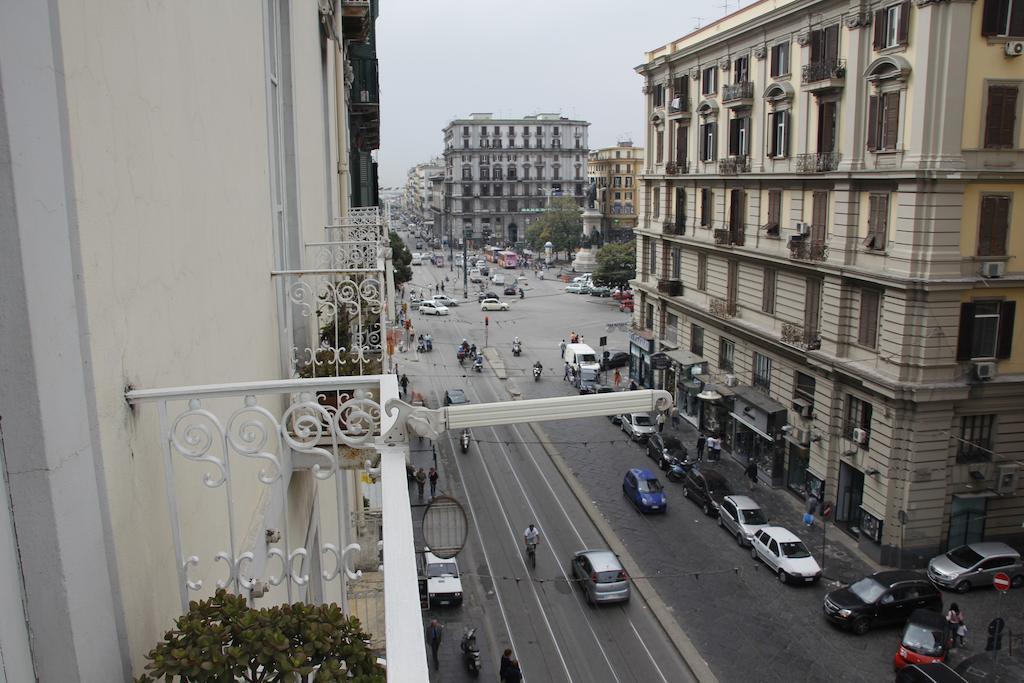 Youthhome B&B Napoli Eksteriør billede